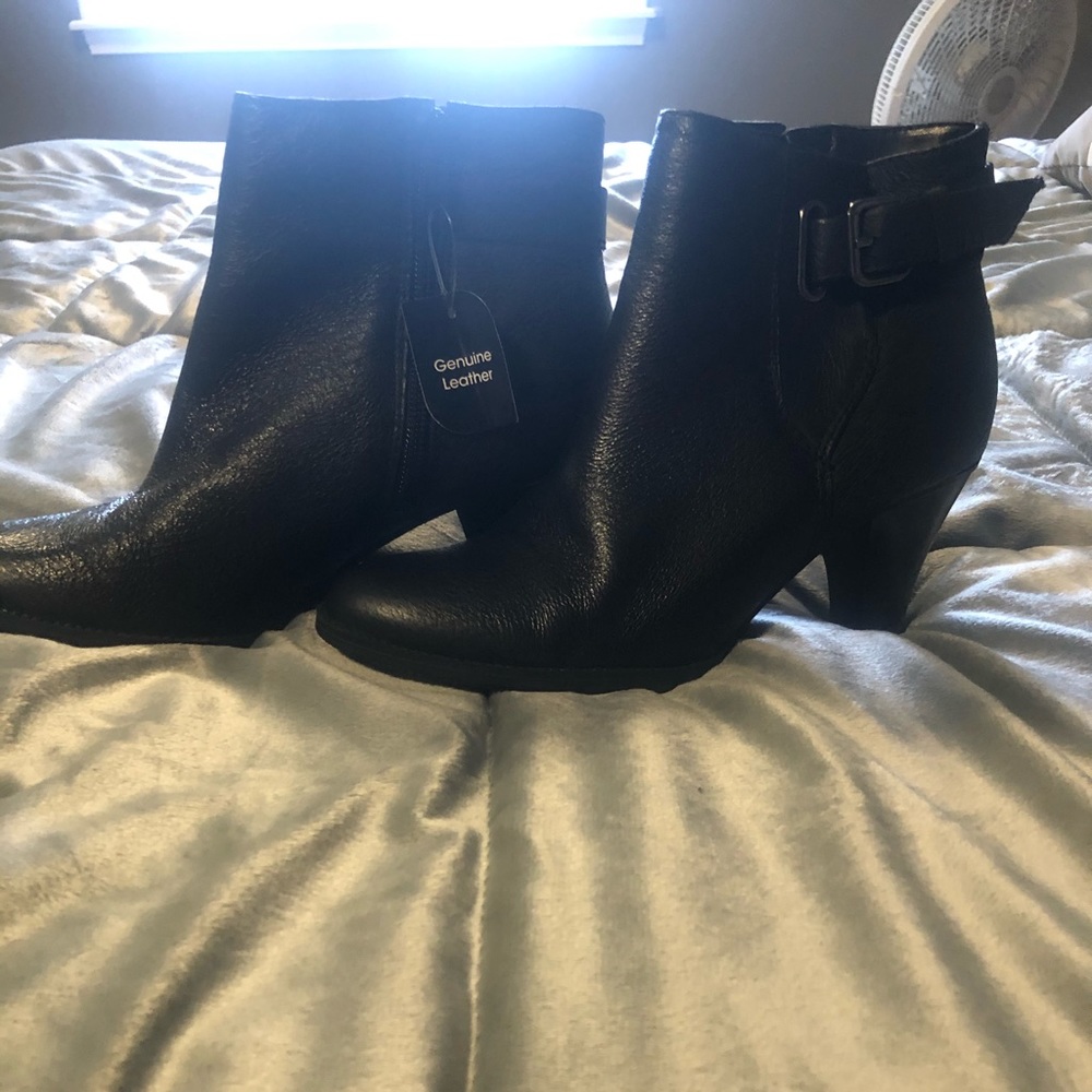 St Johns bay leather booties